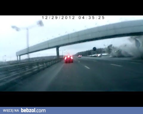 Nagranie z wczorajszej katastrofy samolotu Tu-204