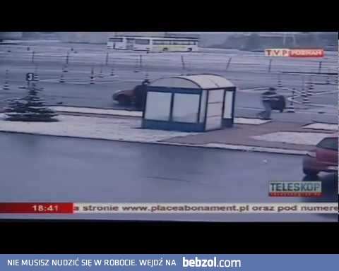 Nie zdał egzaminu, więc skopał auto