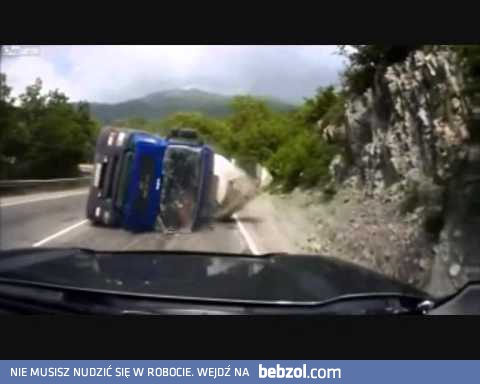 Kompilacja wypadków samochodowych No.7