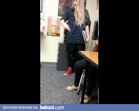 Dzieciak uczy nauczycielkę jak uczyć