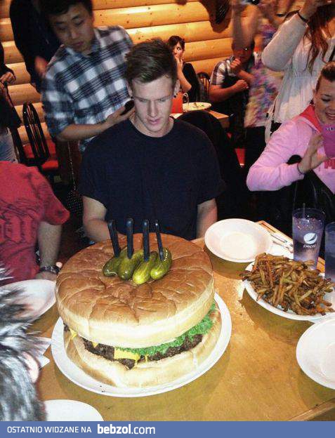 Męska wersja tortu urodzinowego