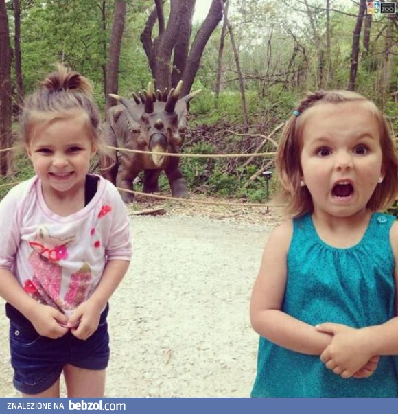 Naturalna reakcja na dinozaura