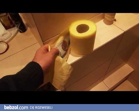 Gdzie babcia chowa rentę?