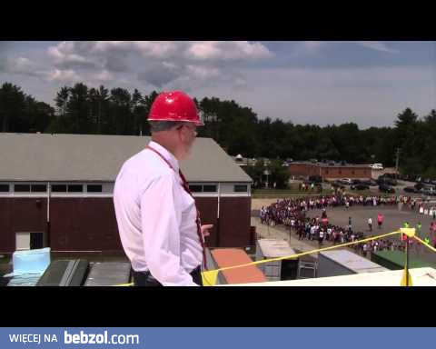 Podziękowanie dla dyrektora szkoły