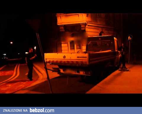 Fachowe prostowanie znaku w Krakowie