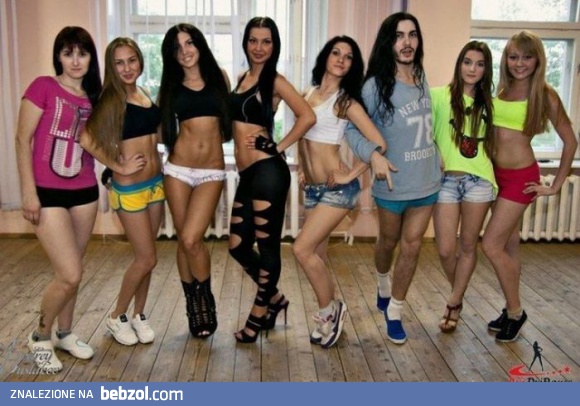 Znajdź niepasujący element