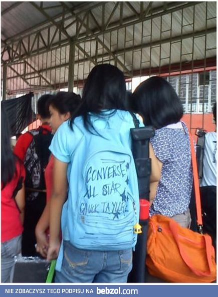 Bardzo oryginalny plecak