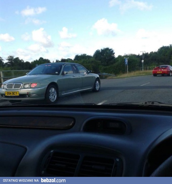 Dwustronny samochód