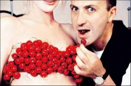 Najdziwniejsze staniki na świecie (18 zdjęć)