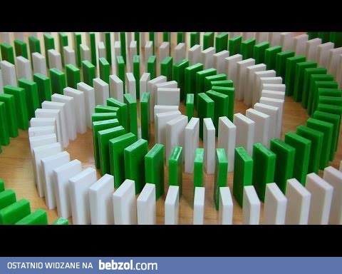 Niesamowite sztuczki z domino