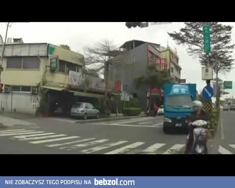 Cudem unikną zderzana 