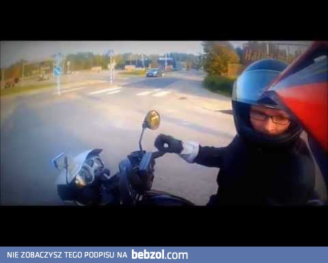 Ucieczka pierdzikiem przed policyjnym motocyklem