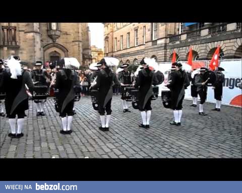 Najdokładniejszy team bębniarzy na świecie