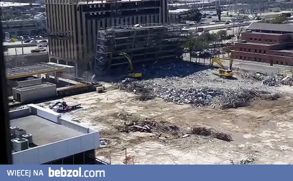 Jeden błąd koparki i cała budowa położona