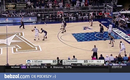 2.5 sekundy przed końcem trzeciej dogrywki