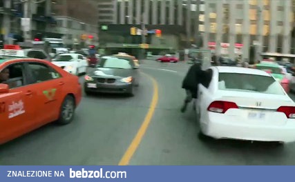 Atak na kierowcę Ubera w Toronto