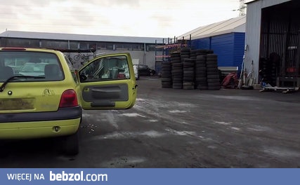 Proszę zamknąć drzwi. Ok, już zamykam!