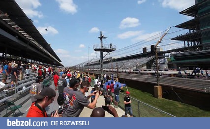 Tak wygląda przejazd motocykli z prędkością 340km/h	