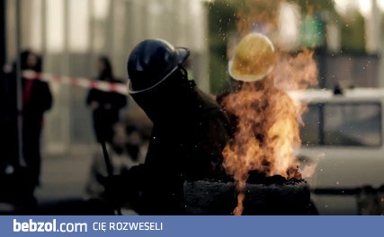 Pokaz wytopu żeliwa w piecu glinianym