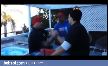 Siłowanie na rękę...