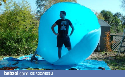 Wewnętrz ogromnego balonu - The Slow Mo Guys