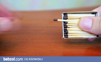 Jak zapalić zapałkę bez użycia draski