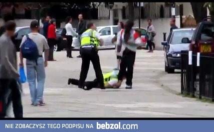  Brytyjska policja w akcji	