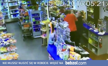 Kasjerka + Gaśnica = Zabójcza broń