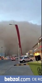 Burza piaskowa gdzieś w Arabii Saudyjskiej