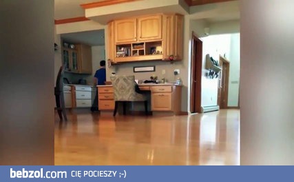 Dzieciak na hoverboardzie