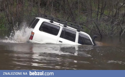 Toyota Land Cruiser vs Rzeka