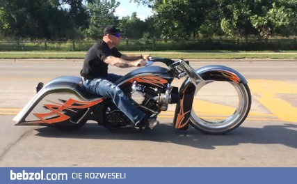 Motocykl piękny, ale przednie koło...