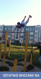 Facet złamał obie ręce