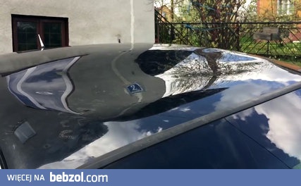 Bardzo szybki sposób naprawy wgniecionego dachu w samochodzie