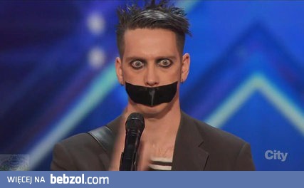 Dziwny śmieszek w amerykańskim Mam Talent