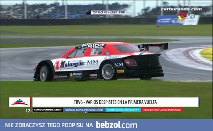 Bardzo śliski zakręt po deszczu