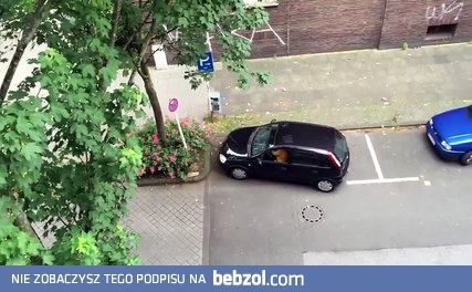 Kochanie zaraz będę tylko zaparkuje