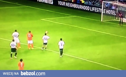 Dirk Nowitzki naśladuje karnego Zazy