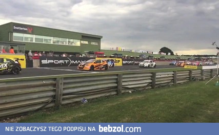 Wypadek na torze Snetterton