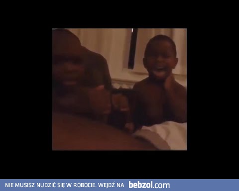 Murzyn murzynowi wypłaca złotego liścia