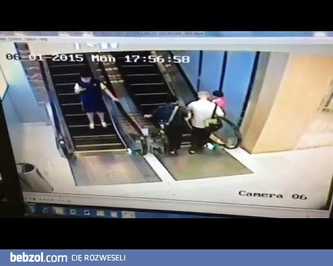 Pierwszy raz na ruchomych schodach