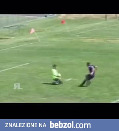 Zrobił salto przez bramkarza