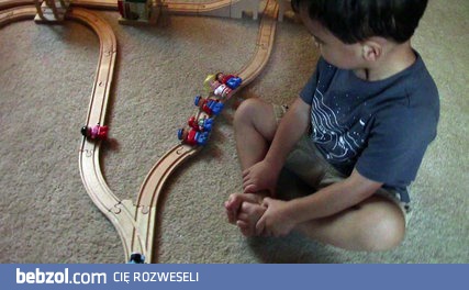 Dwulatek rozwiązuje problem 