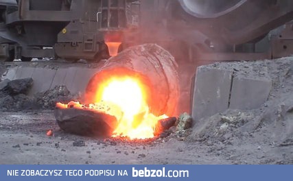 Opróżnianie kadzi z żużlem