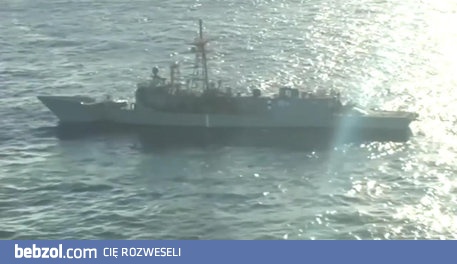 Trafienie torpedą w okręt wojenny