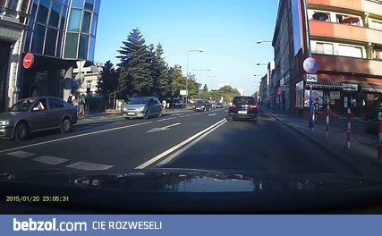 Potrącił rowerzystkę na przejściu dla pieszych