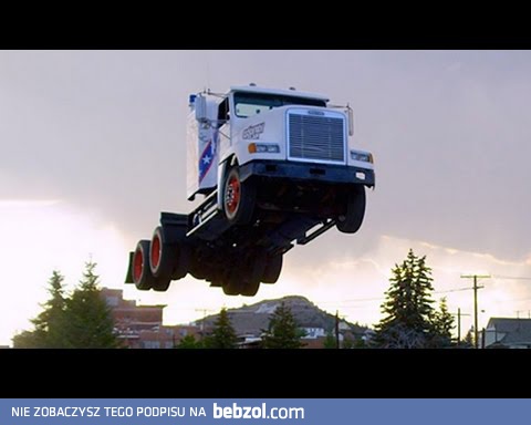 Najdłuższy skok ciężarówką na świecie 