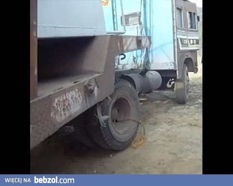 Odpalanie ciężarówki w Indiach