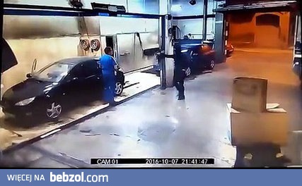 Kara dla złodzieja wymierzona przez pracownika myjni