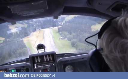 Piloci lądującego samolotu zapomnieli o wypuszczeniu podwozia